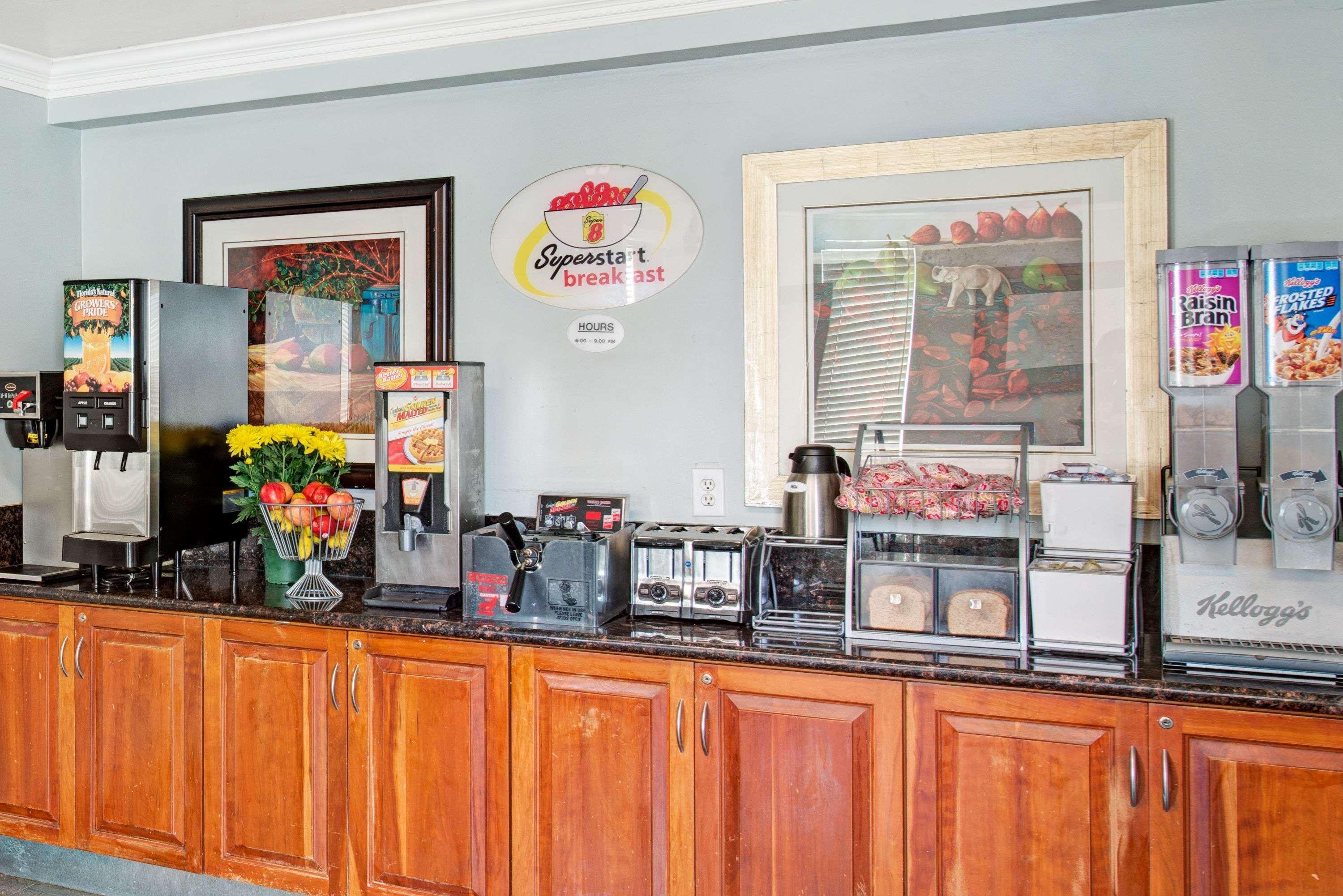 Super 8 By Wyndham Sacramento/Florin Rd Hotell Freeport Eksteriør bilde