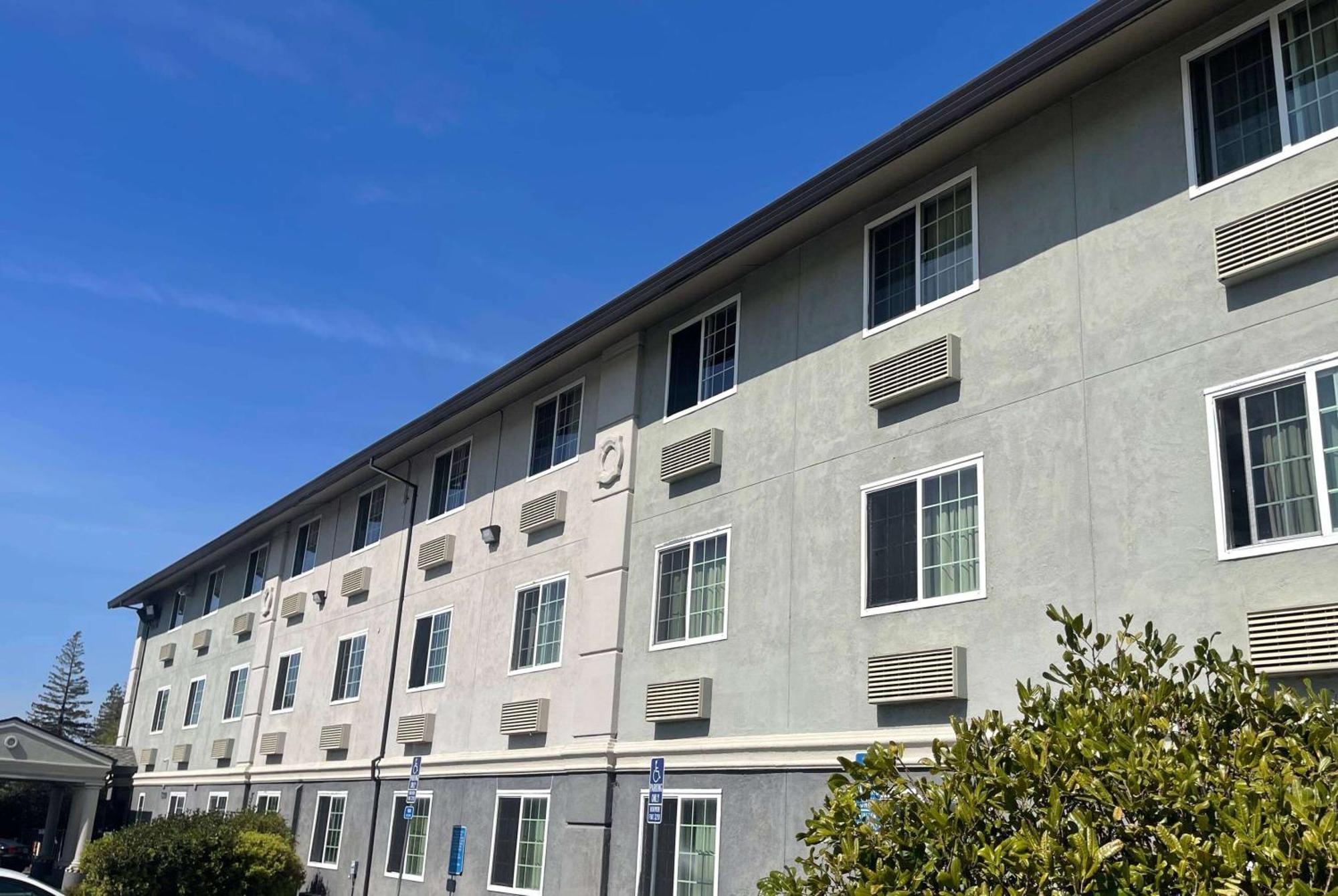 Super 8 By Wyndham Sacramento/Florin Rd Hotell Freeport Eksteriør bilde